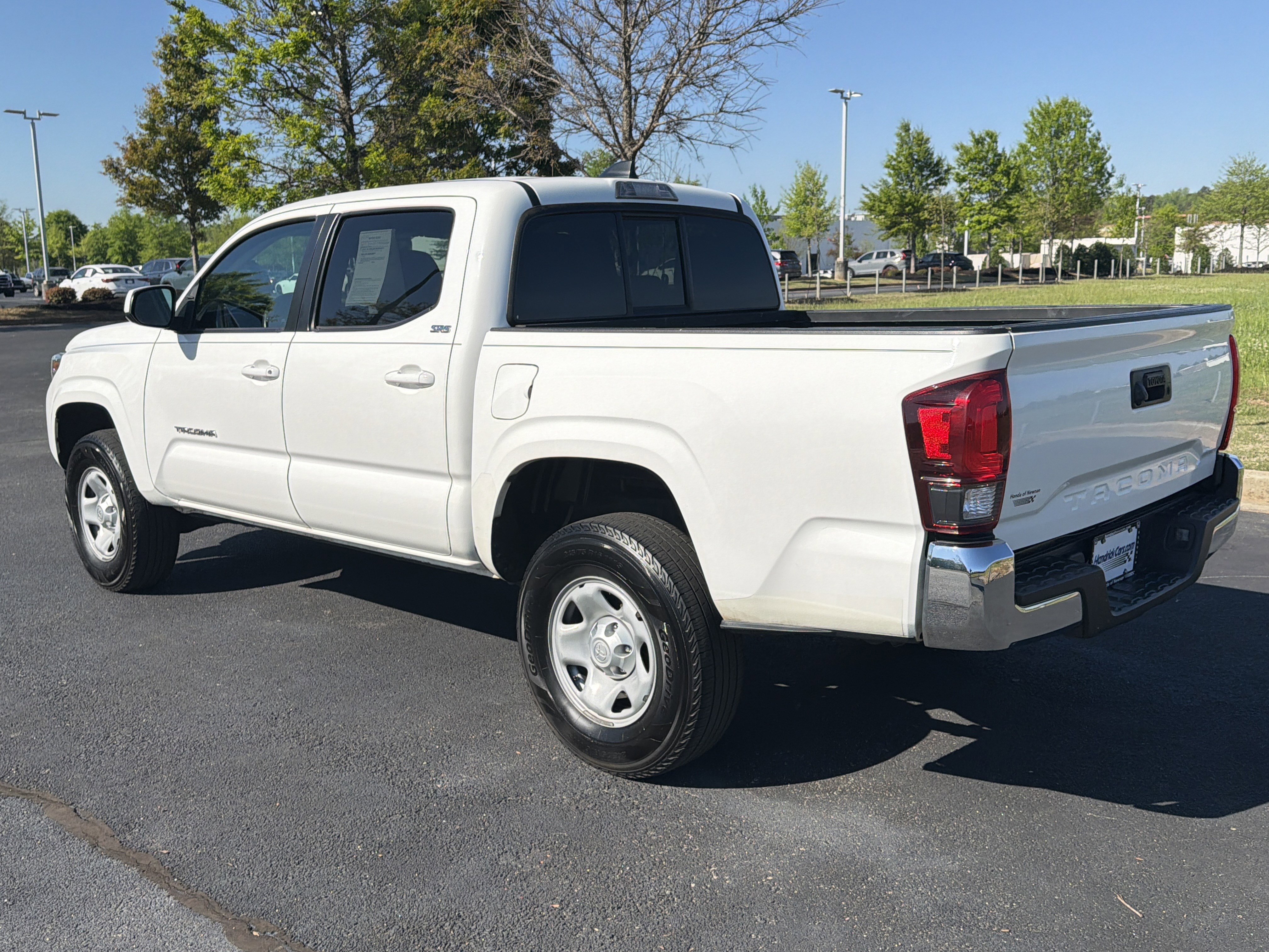 Used 2022 Toyota Tacoma SR5 image 7