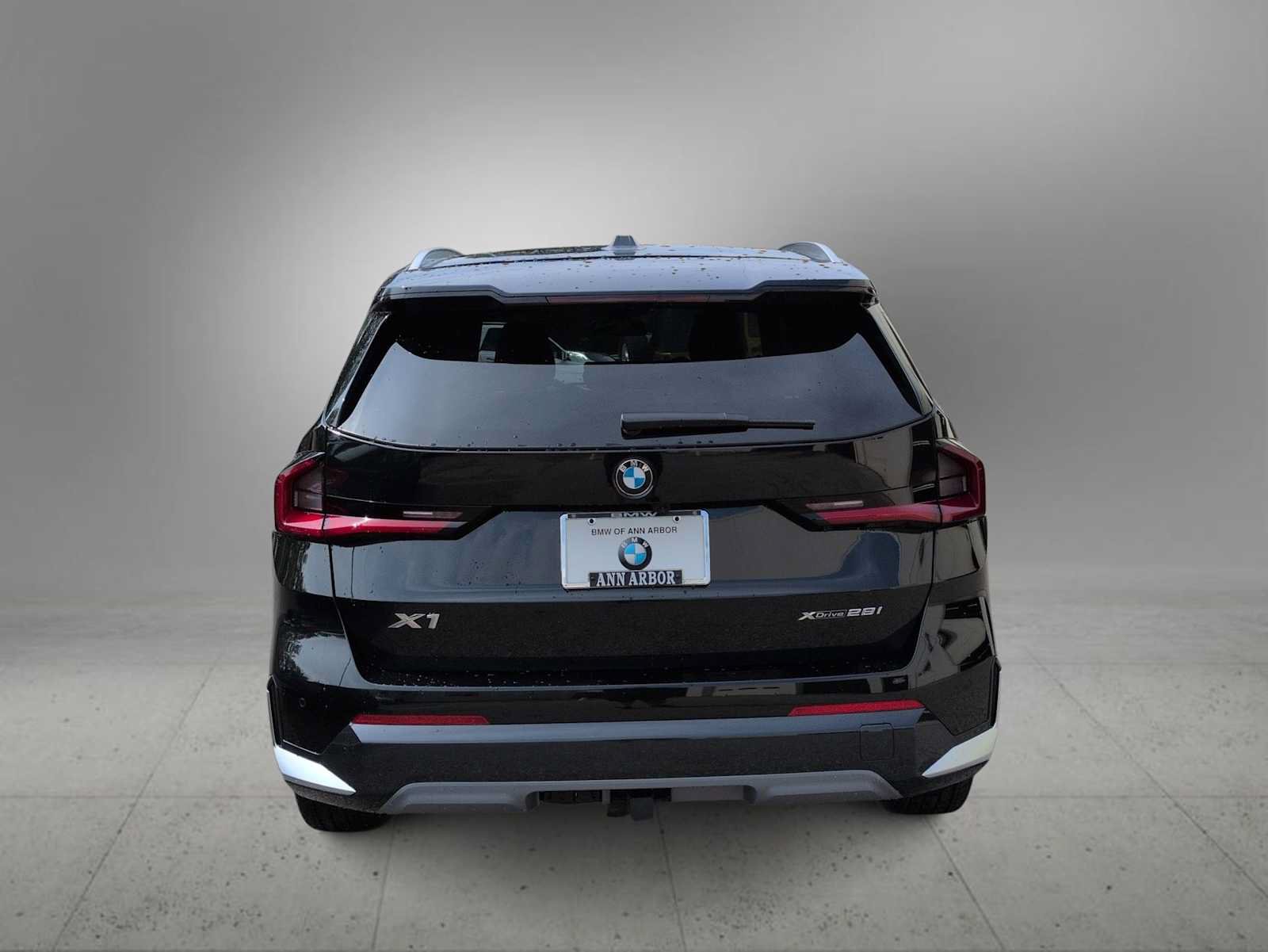 New 2026 BMW X1 xDrive28i w/ Technology Package AWD/4WD image 7