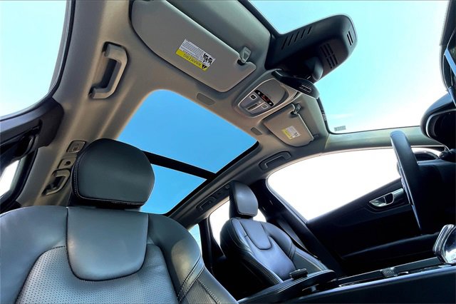 Certified 2023 Volvo XC60 B6 Ultimate image 23