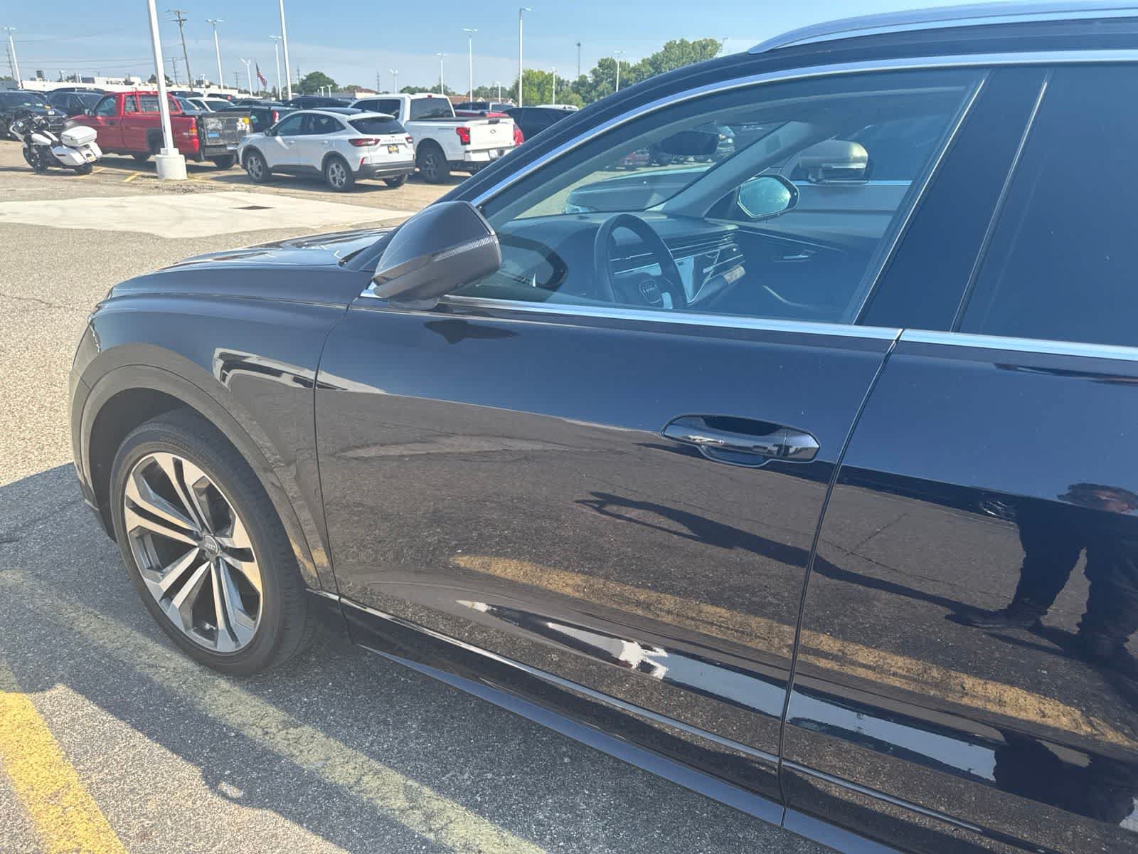 Used 2019 Audi Q8 Prestige AWD/4WD image 25