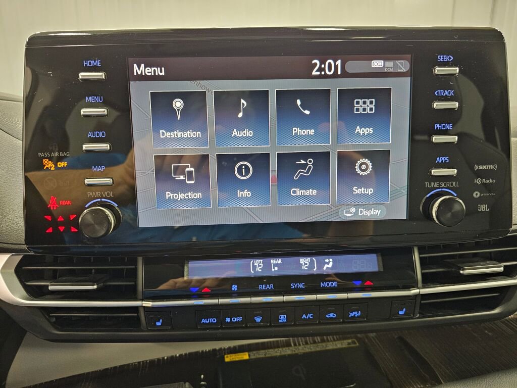 Used 2021 Toyota Sienna XLE w/ XLE Plus Package FWD image 24