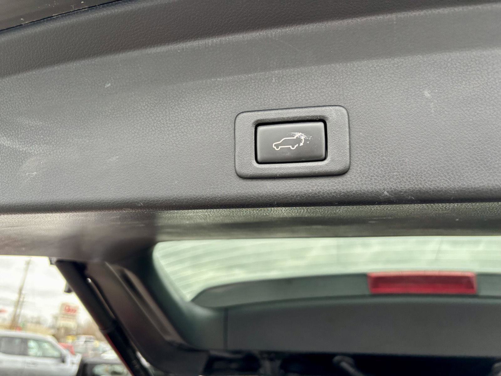 Used 2019 Subaru Ascent Limited AWD/4WD image 28