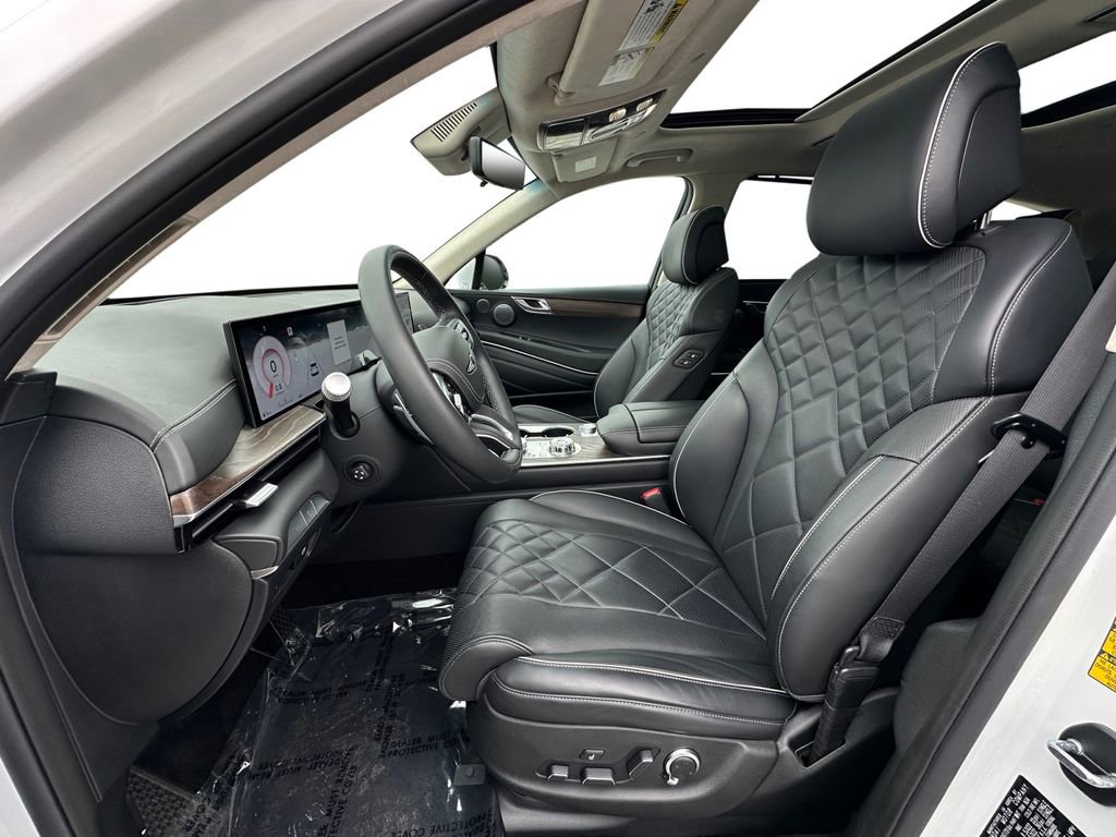 Used 2025 Genesis GV80 3.5T Prestige image 9