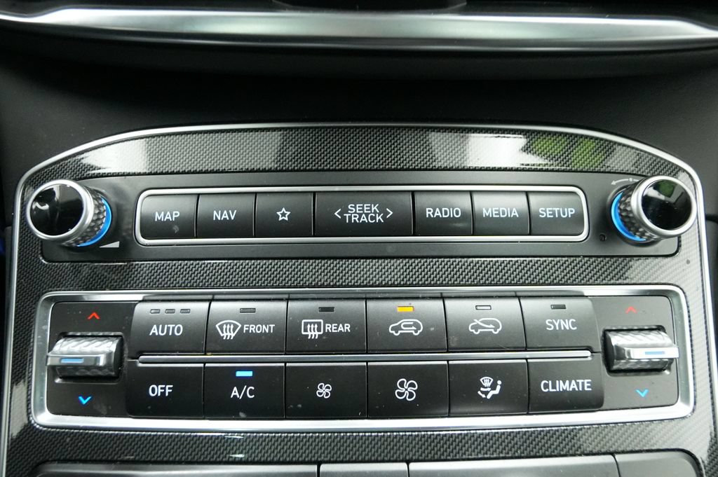 Used 2022 Hyundai Santa Fe Limited AWD/4WD image 38