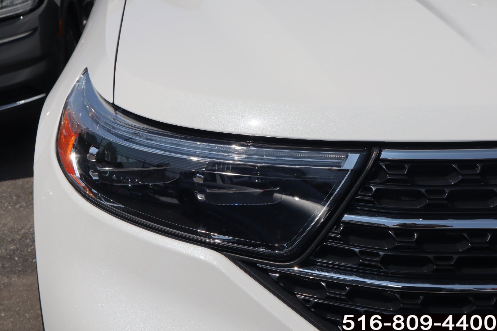 Used 2023 Ford Explorer XLT w/ Equipment Group 202A AWD/4WD image 8