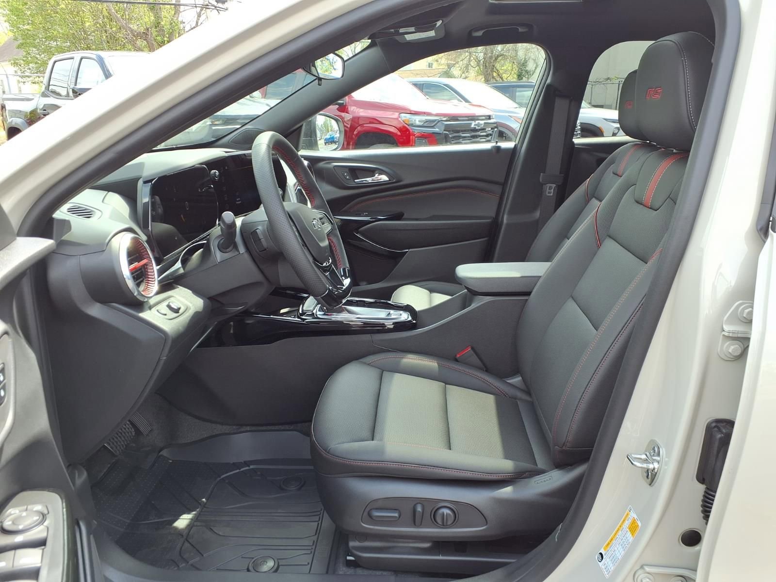 New 2026 Chevrolet Trax RS FWD image 11