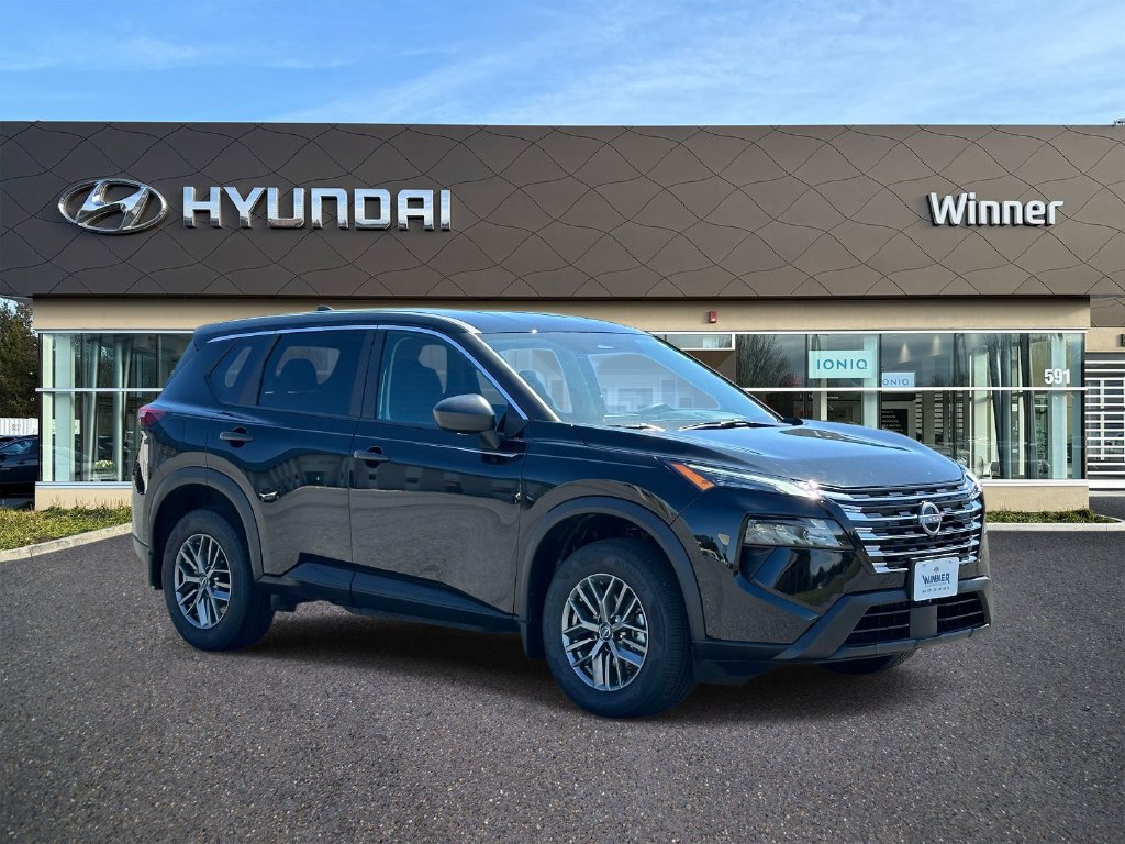 Used 2026 Nissan Rogue S FWD image 5