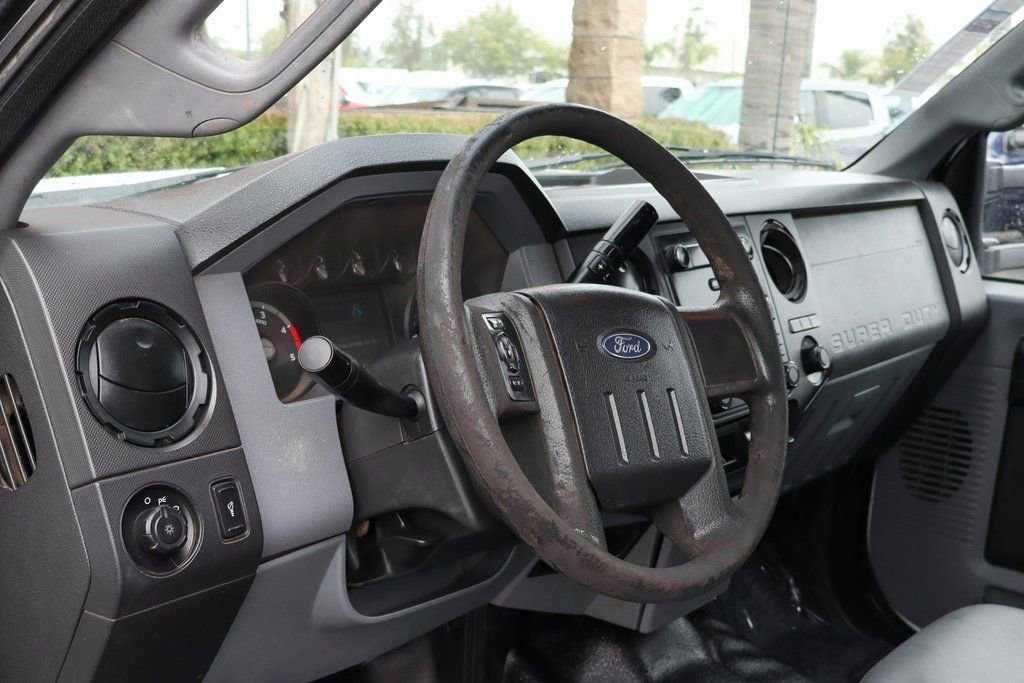 Used 2011 Ford F550 4x4 Crew Cab Super Duty w/ Payload Upgrade Pkg image 16