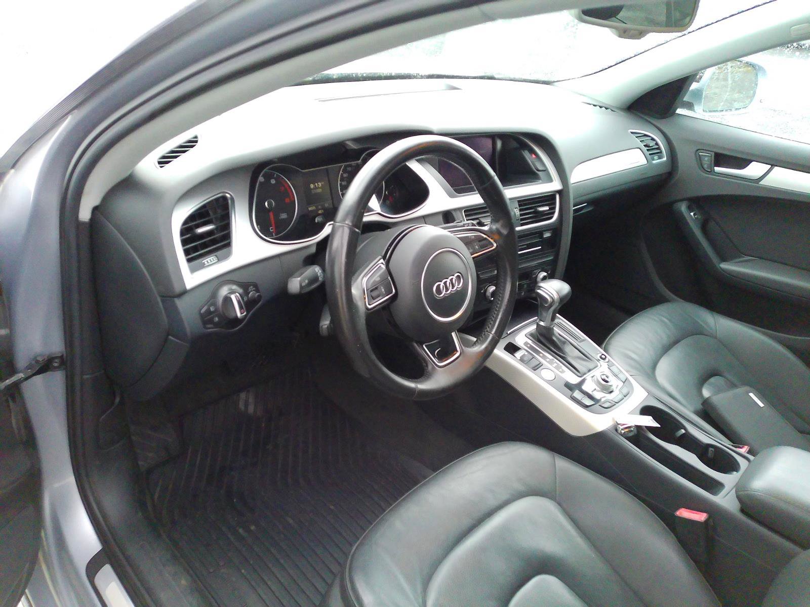 Used 2015 Audi A4 Premium Plus w/ Technology Package image 4