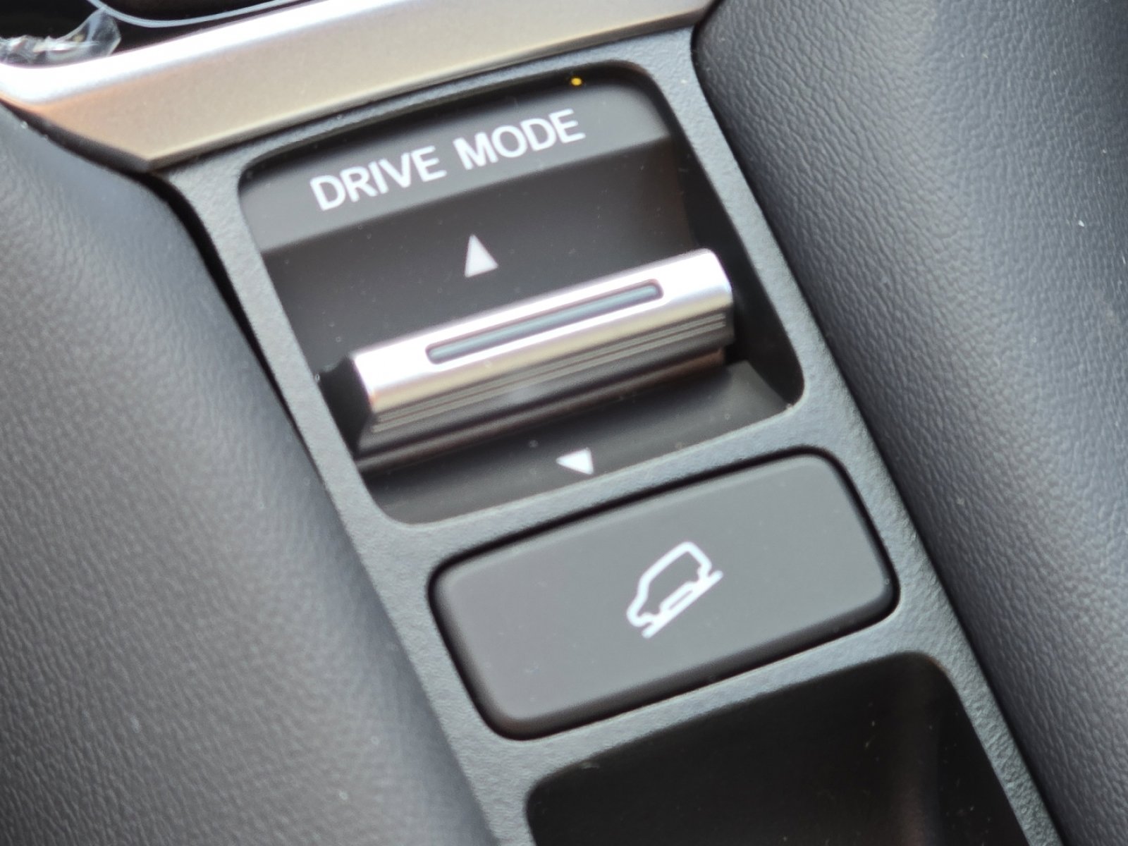 New 2026 Honda HR-V Sport image 8