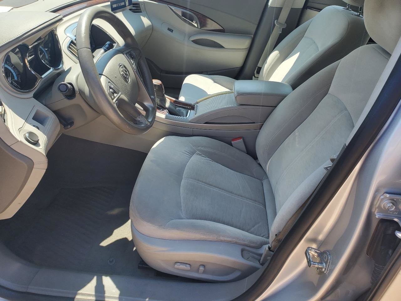 Used 2010 Buick LaCrosse CX FWD image 14