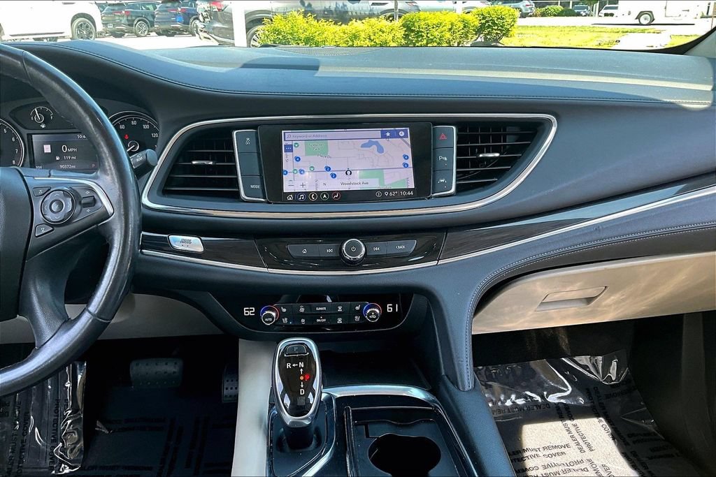 Used 2020 Buick Enclave Premium w/ Sun and Sites Package FWD image 19