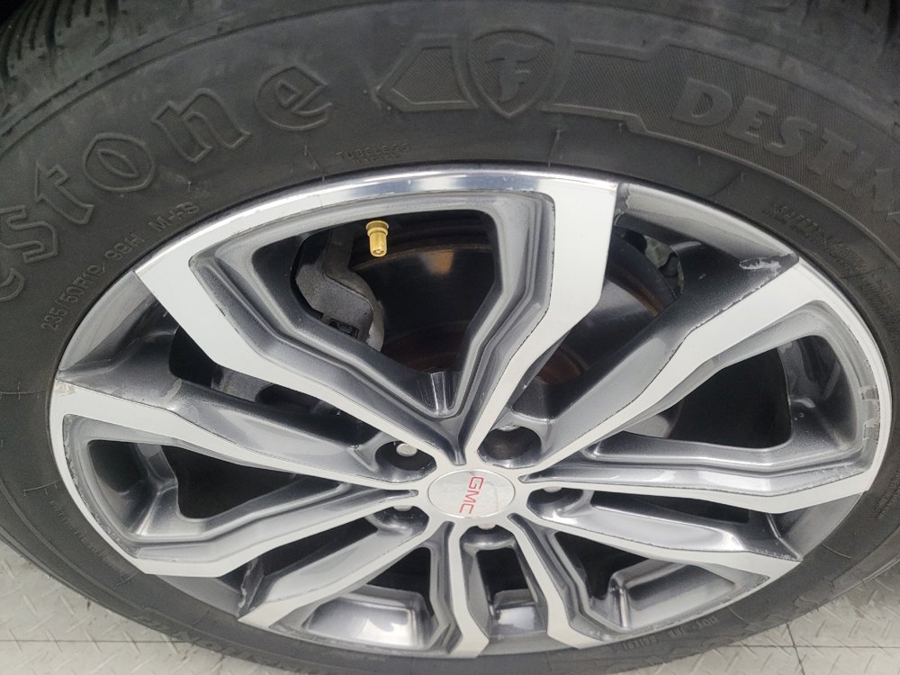 Used 2018 GMC Terrain Denali w/ Advanced Safety Package image 31