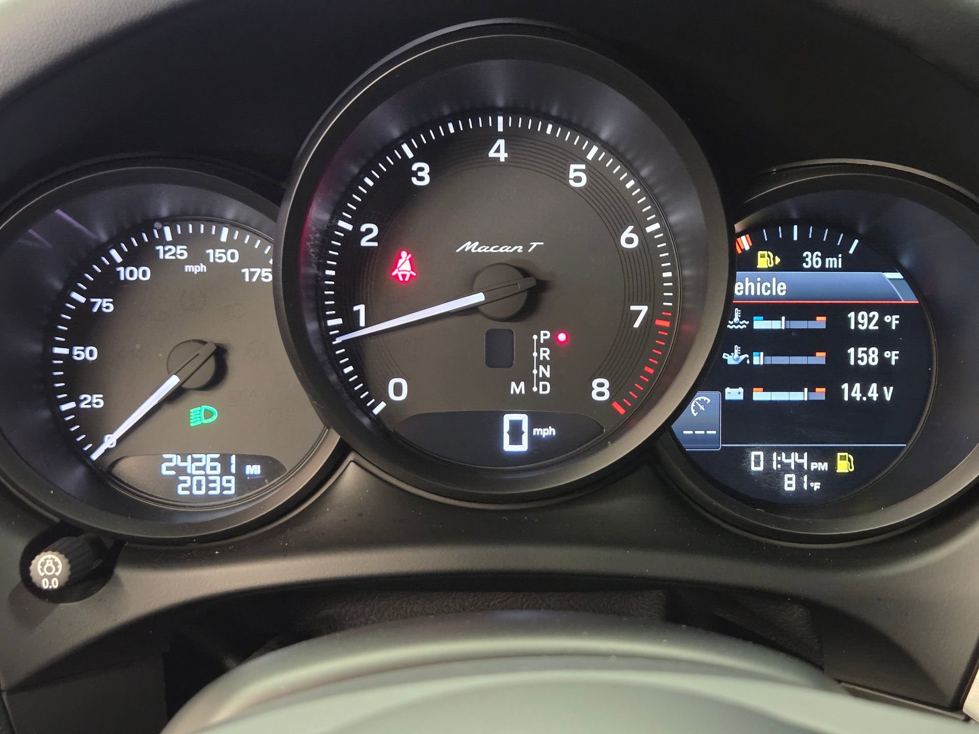 Certified 2024 Porsche Macan Turbo AWD/4WD image 20