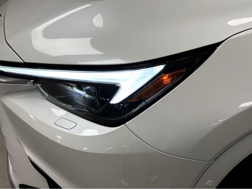 New 2026 Lexus TX 500h AWD image 36