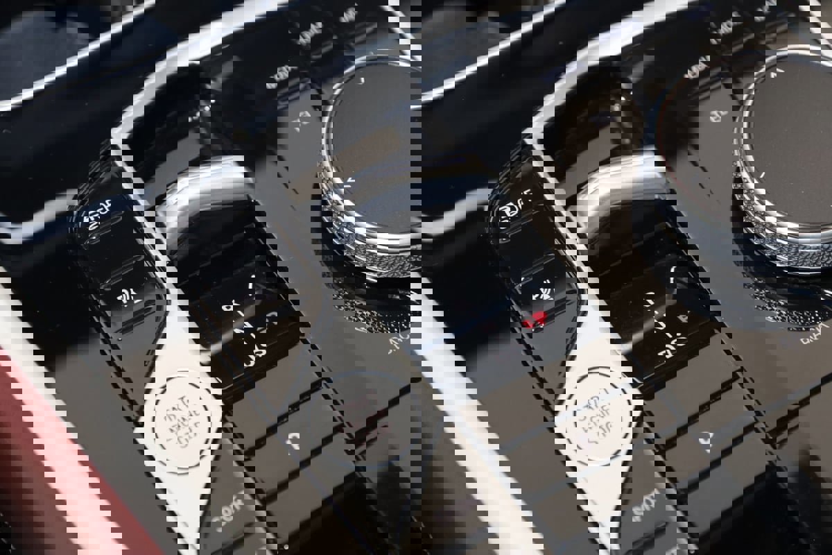 Used 2024 BMW X6 xDrive40i image 7