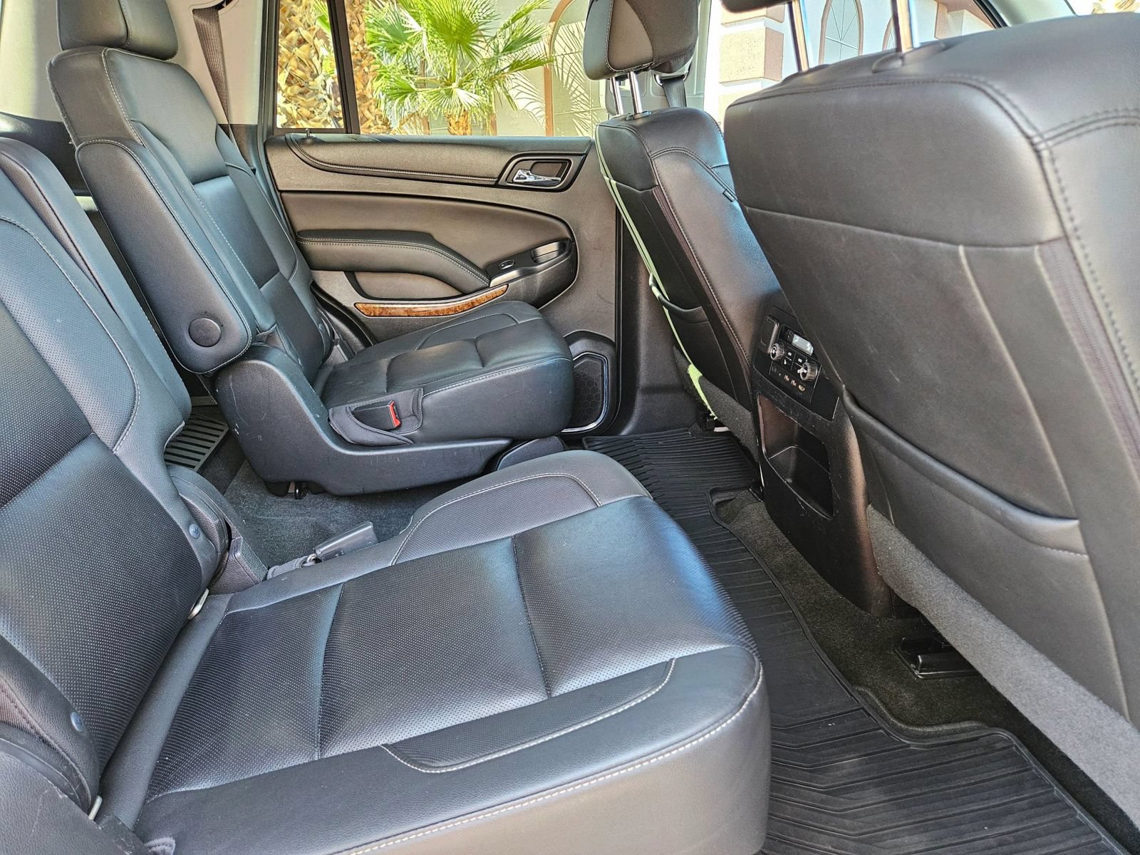Used 2018 Chevrolet Tahoe Premier AWD/4WD image 15