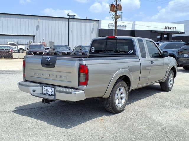 Used 2004 Nissan Frontier XE w/ (VTP) Value Truck Pkg RWD image 2
