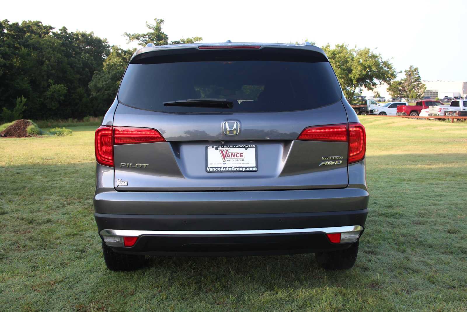 Used 2017 Honda Pilot Touring image 8