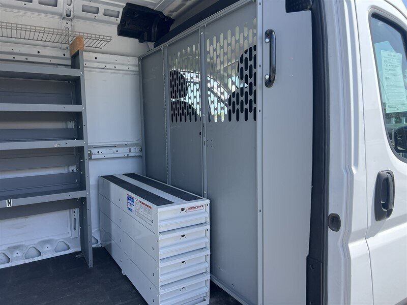 Used 2023 RAM ProMaster 2500 FWD image 12