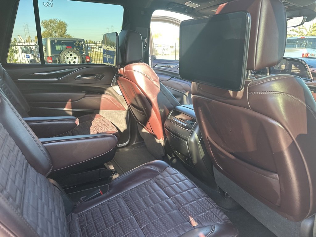 Used 2021 Cadillac Escalade Sport Platinum w/ Heavy-Duty Trailer Package image 8