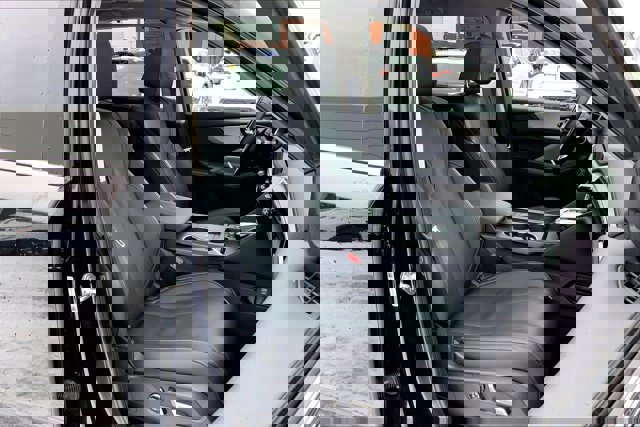 Certified 2025 Acura MDX SH-AWD w/ Technology Package image 6