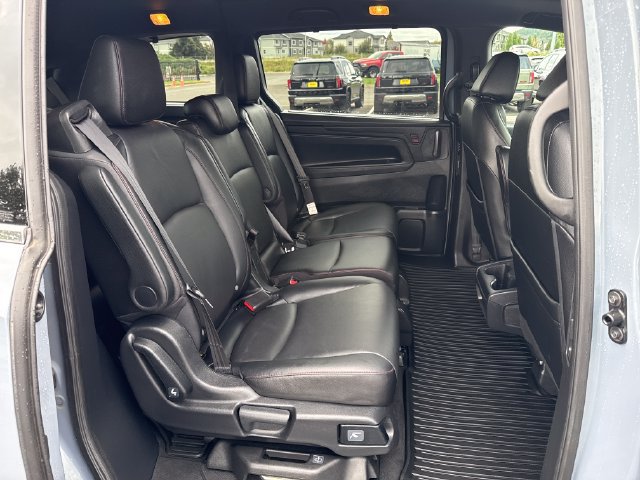 Used 2024 Honda Odyssey Sport image 12