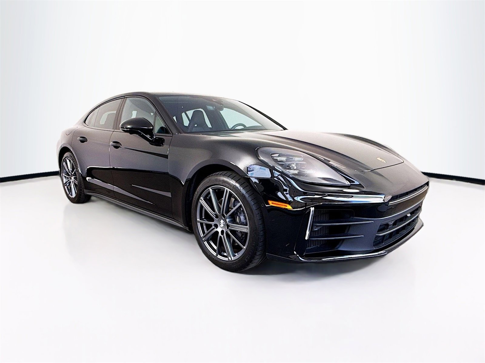 Certified 2025 Porsche Panamera image 7