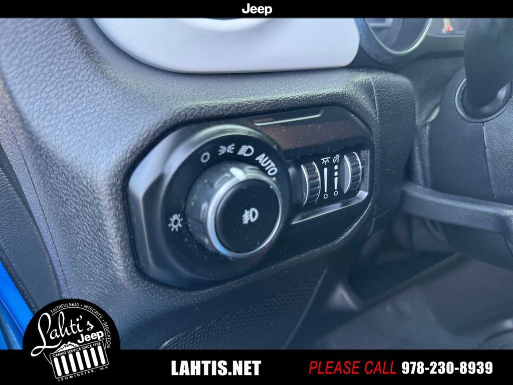Certified 2021 Jeep Wrangler Unlimited Islander image 26