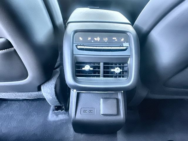 New 2026 Cadillac Lyriq V w/ Exterior Carbon Fiber Package AWD/4WD image 22