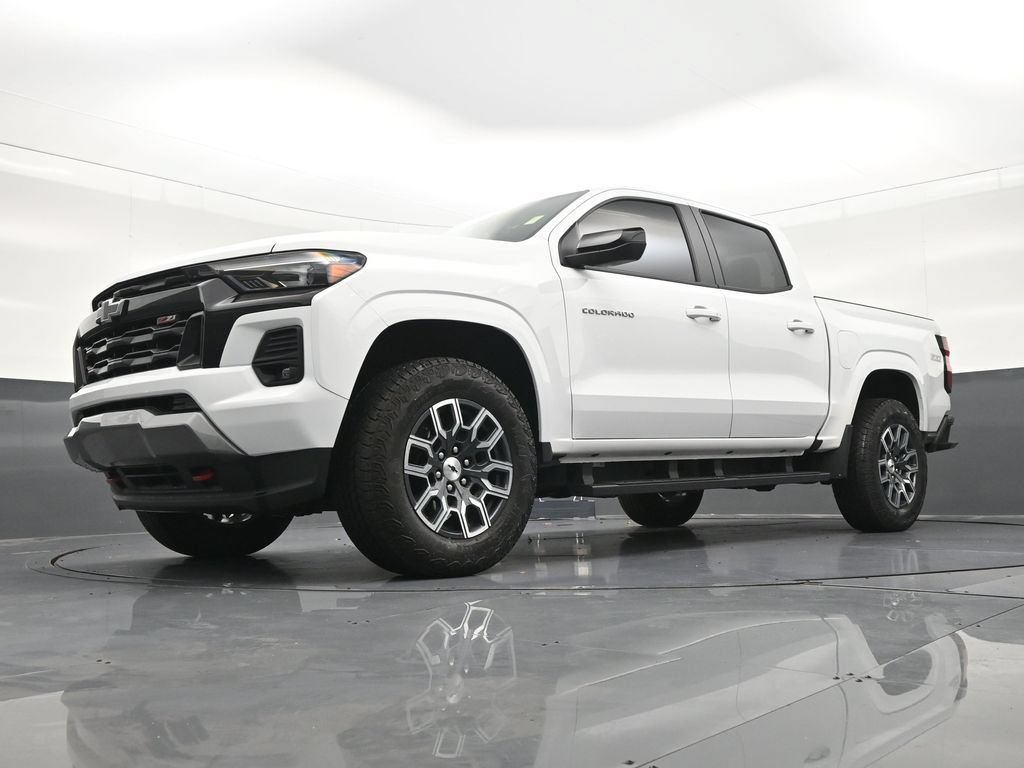 Used 2026 Chevrolet Colorado Z71 w/ Z71 Convenience Package 2 AWD/4WD image 25