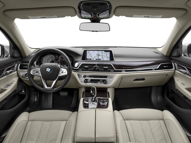 Used 2017 BMW 750i RWD image 8