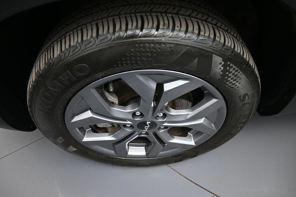 Certified 2024 Kia Seltos LX AWD/4WD image 14