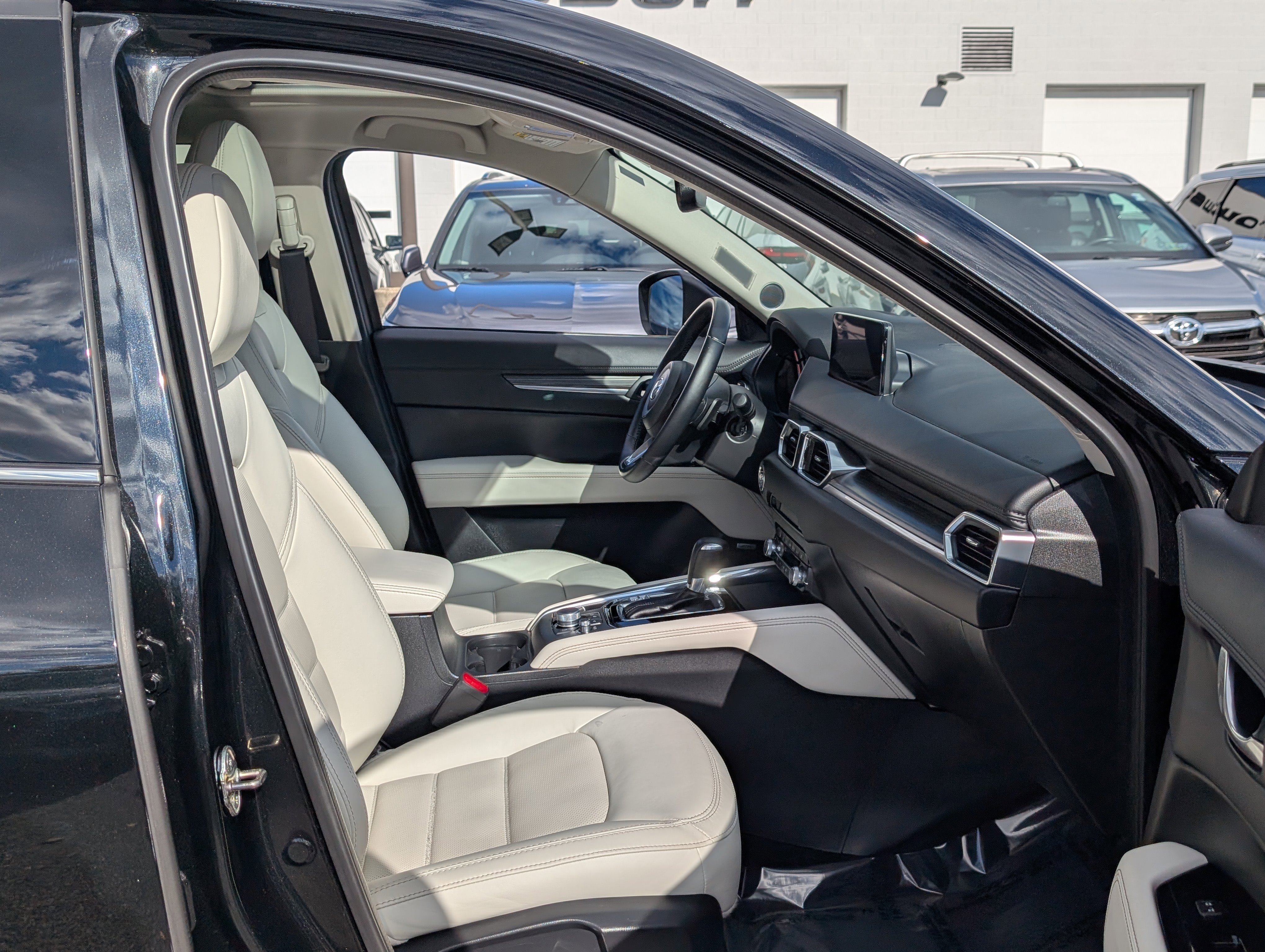 Used 2022 MAZDA CX-5 AWD 2.5 S w/ Premium Plus Pkg image 11