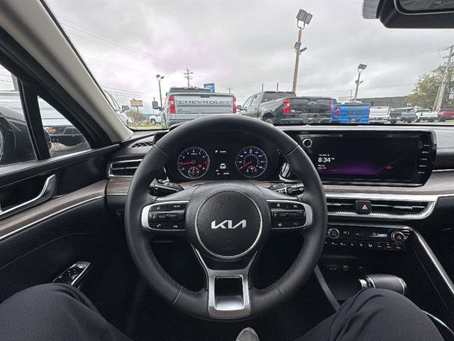 Used 2023 Kia K5 EX image 15