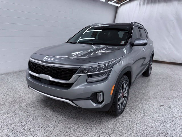 Used 2023 Kia Seltos SX w/ SX Sunroof Package AWD/4WD image 5