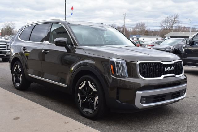 Used 2023 Kia Telluride EX X-Line image 12