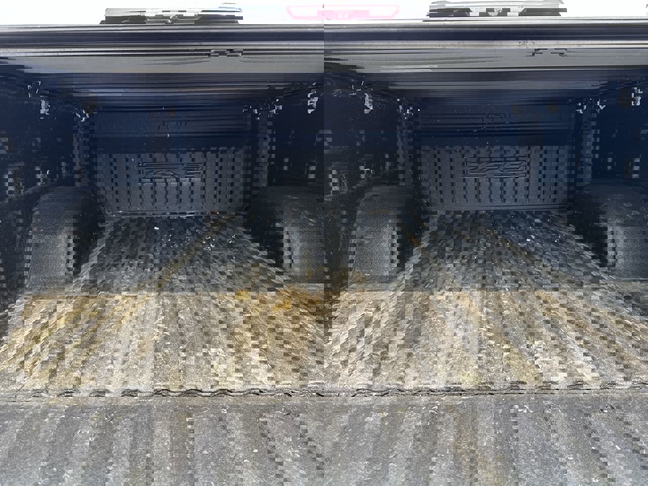 Used 2024 Chevrolet Silverado 1500 ZR2 w/ Technology Package image 17