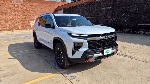 New 2027 Chevrolet Traverse Z71 w/ Enhanced Driving Package AWD/4WD image 1