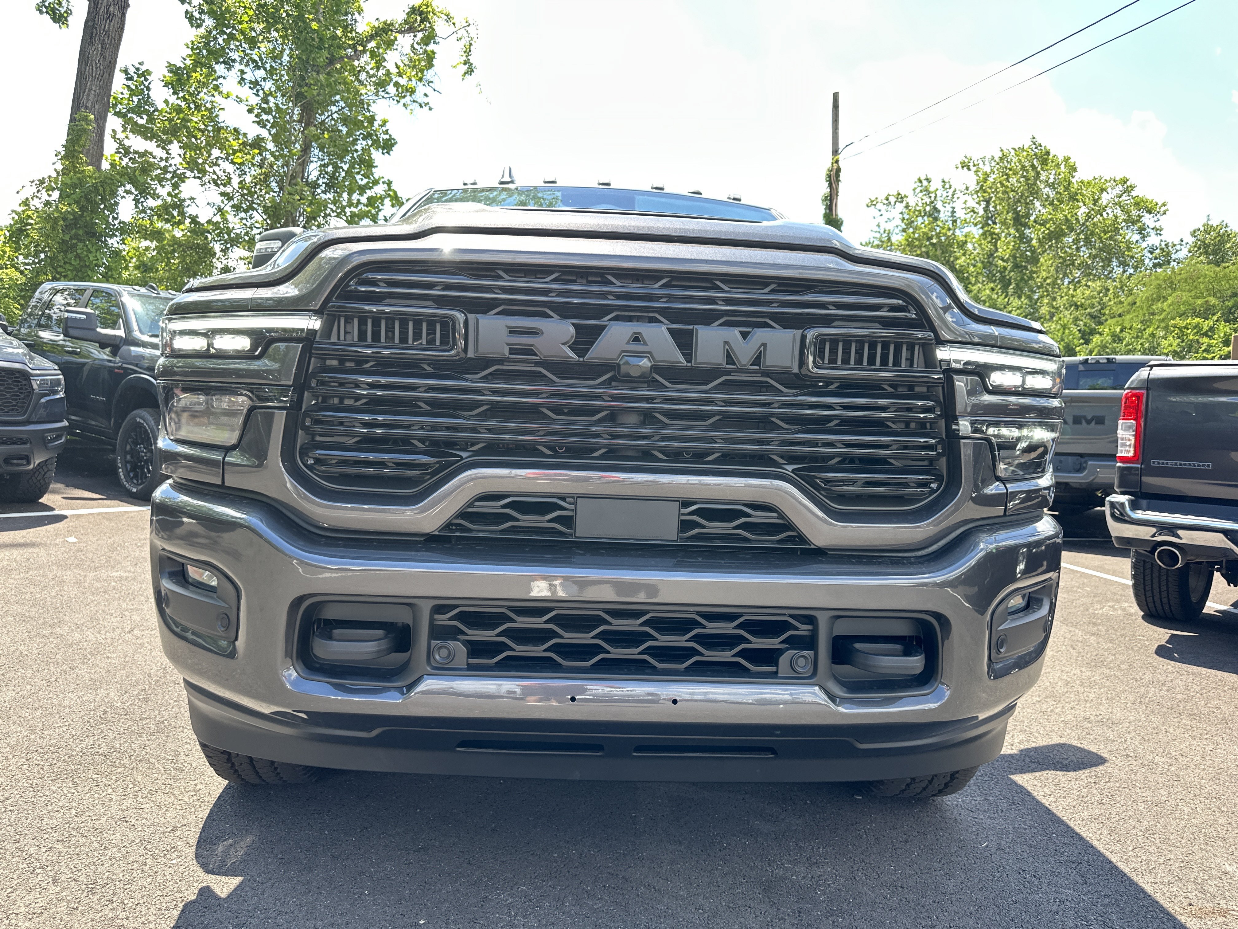 New 2026 RAM 2500 Laramie AWD/4WD image 24