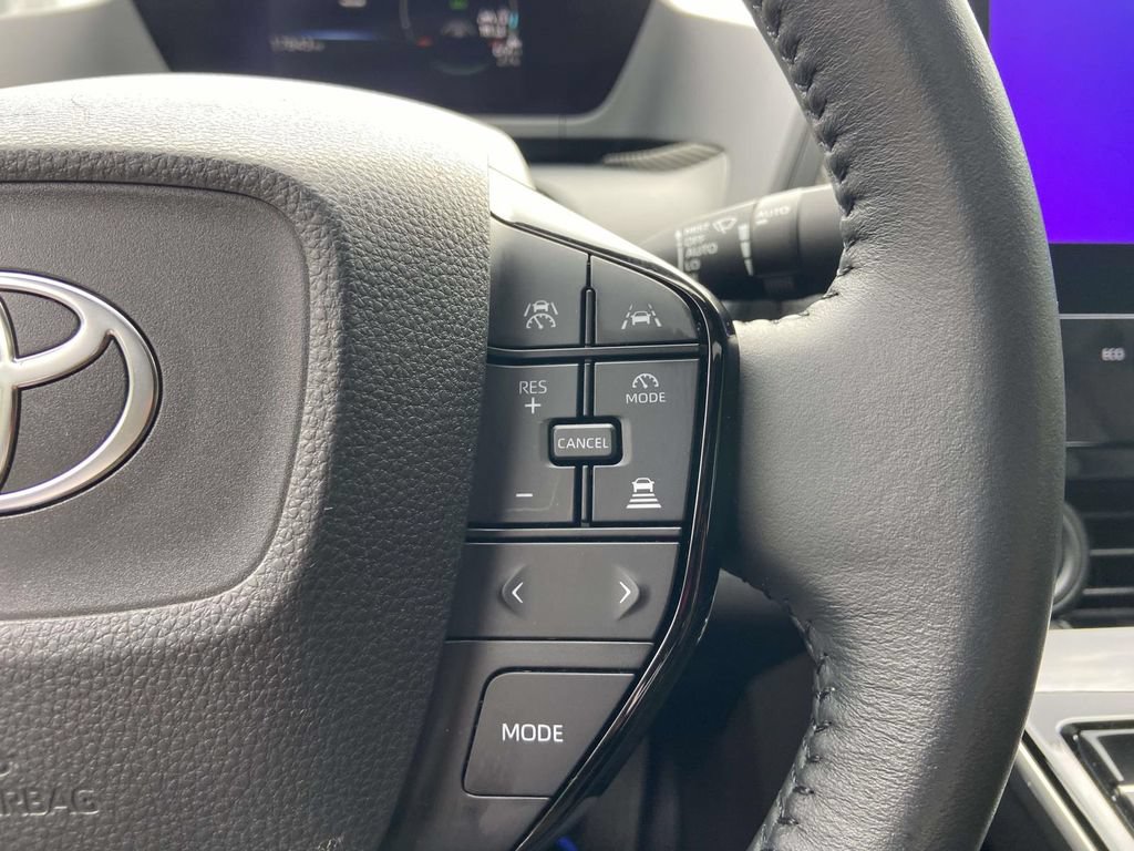 Used 2024 Toyota bZ4X AWD image 34