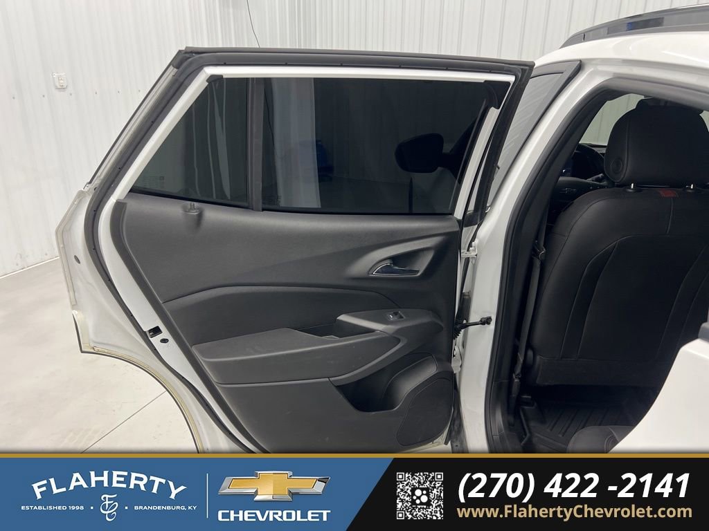 Used 2024 Chevrolet Trax RS image 10