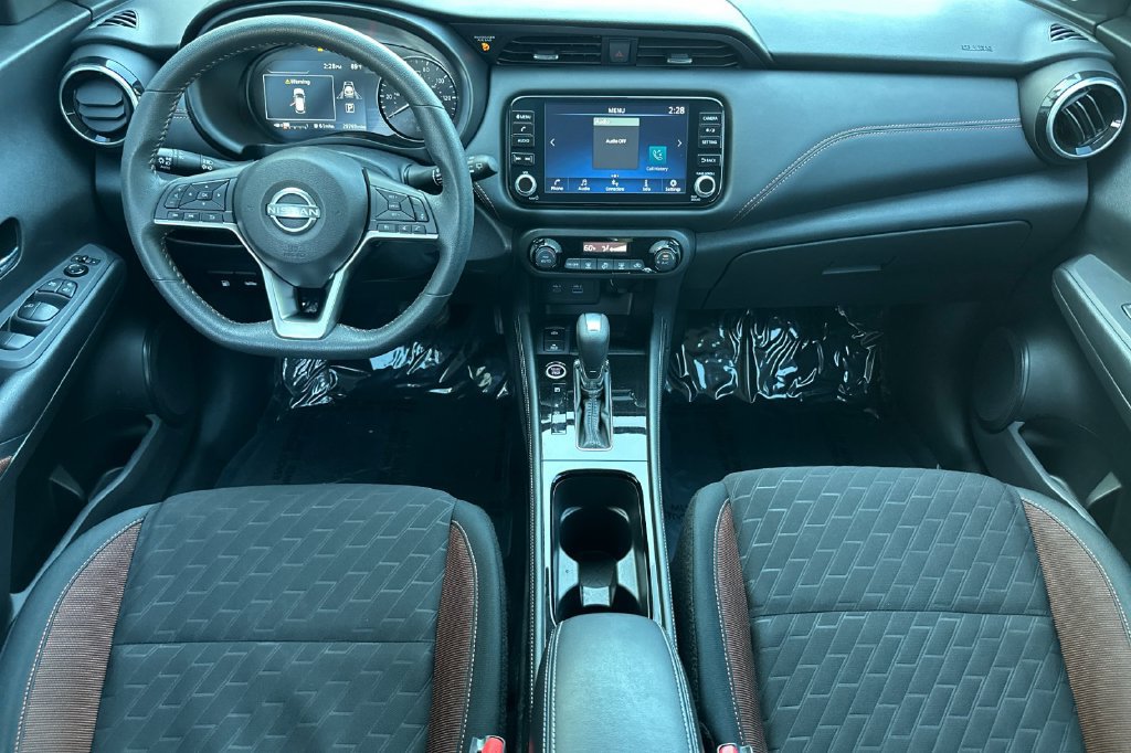 Used 2023 Nissan Kicks SR FWD image 12