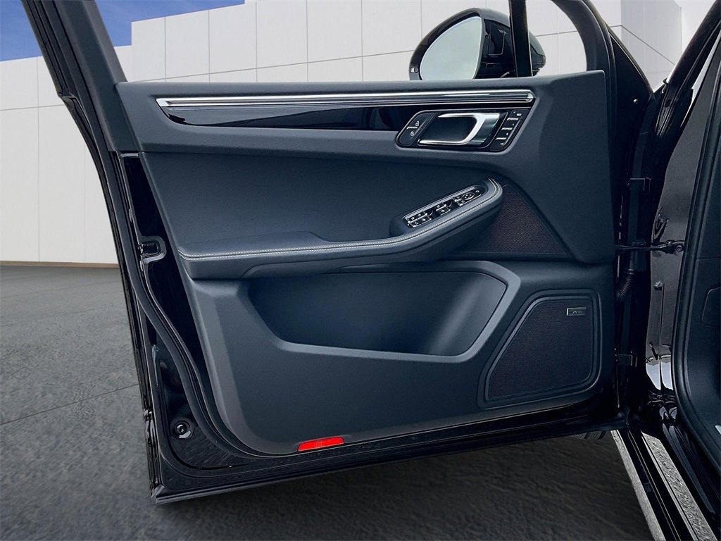 New 2026 Porsche Macan S image 19