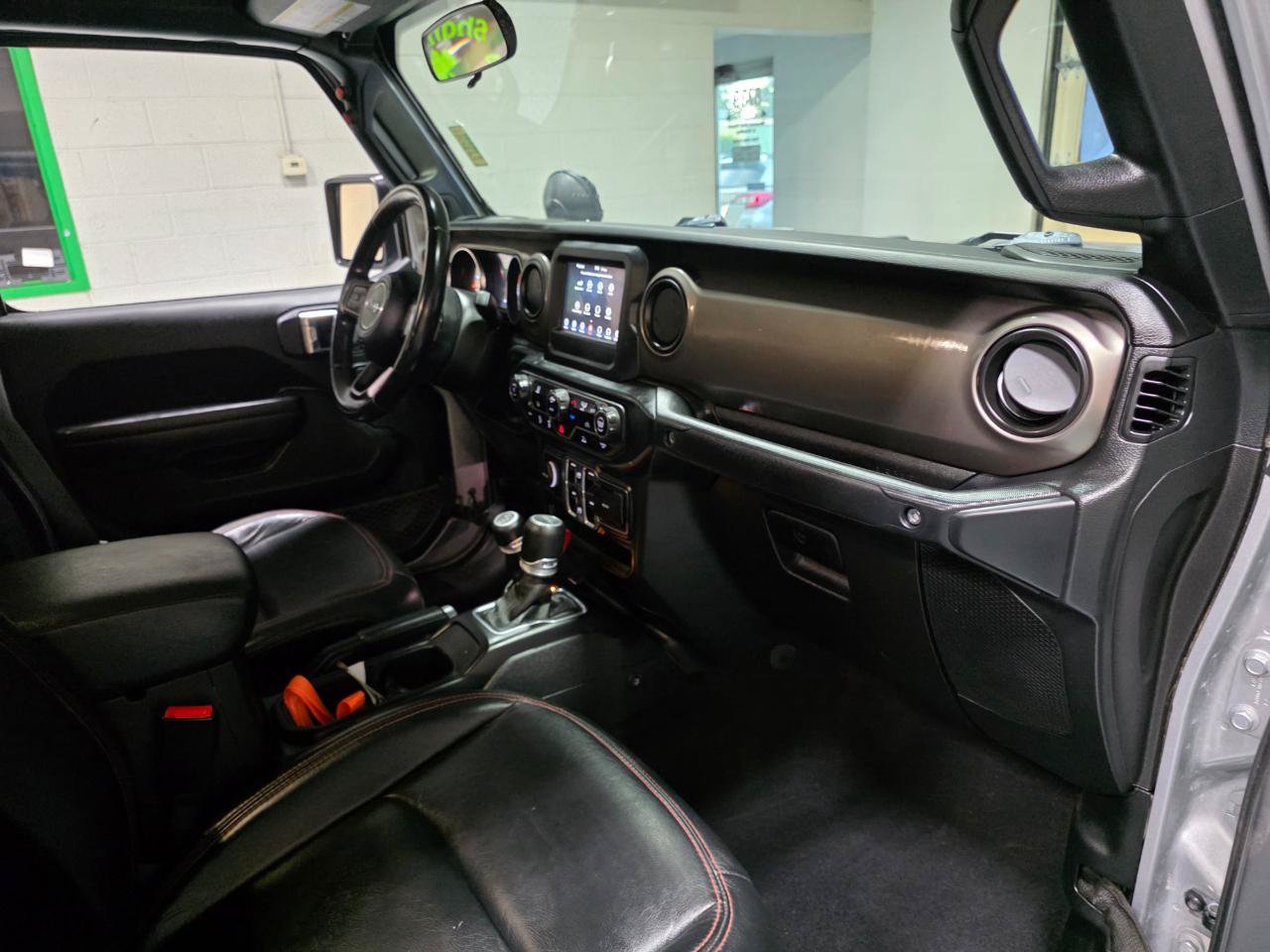 Used 2020 Jeep Gladiator Sport w/ Quick Order Package 24S AWD/4WD image 29