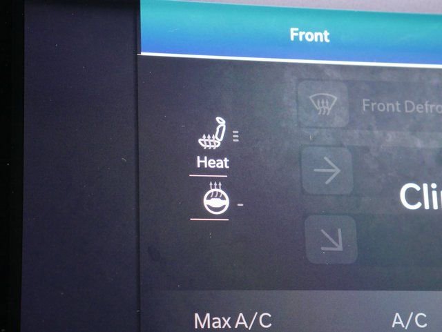 Used 2023 Jeep Grand Cherokee L Limited image 3