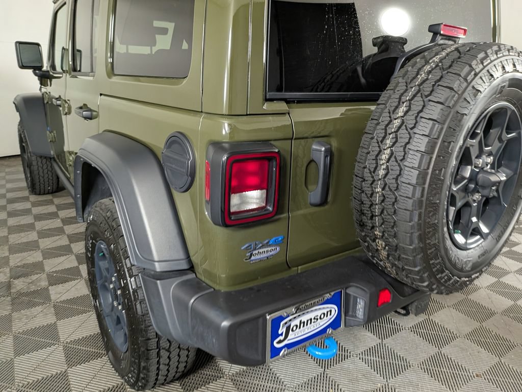Certified 2023 Jeep Wrangler Unlimited w/ Sun & Screen Package AWD/4WD image 12