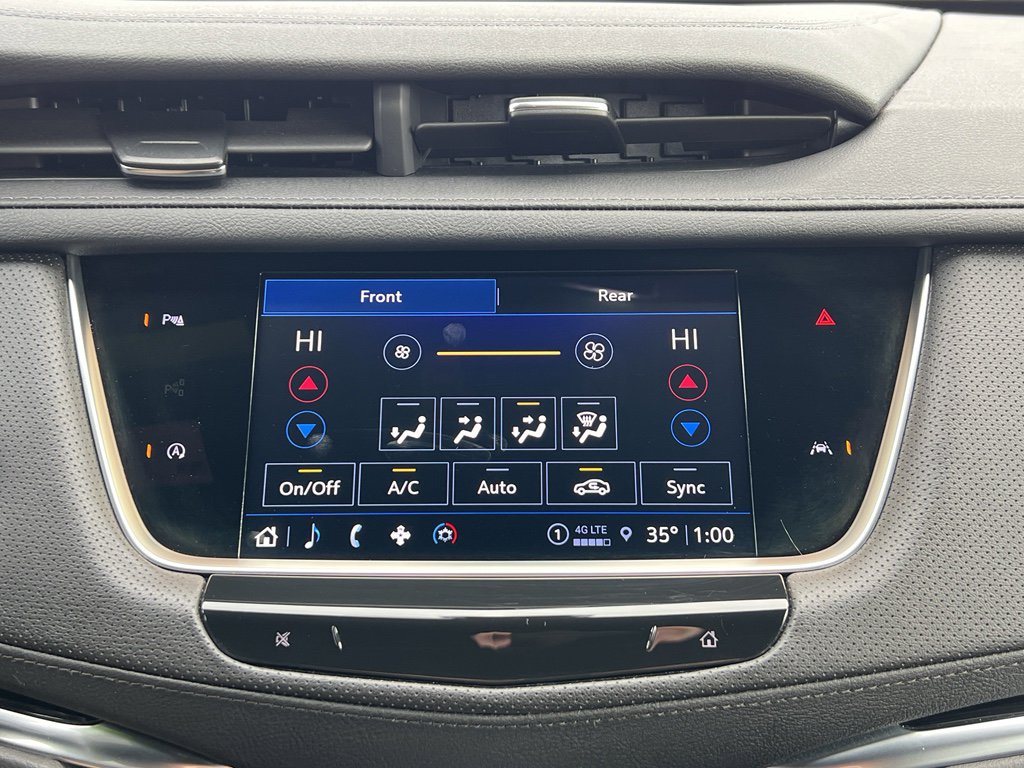 Used 2024 Cadillac XT6 Luxury image 25