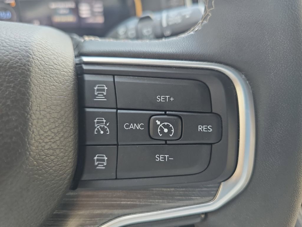 Used 2024 Jeep Wagoneer Series III image 23