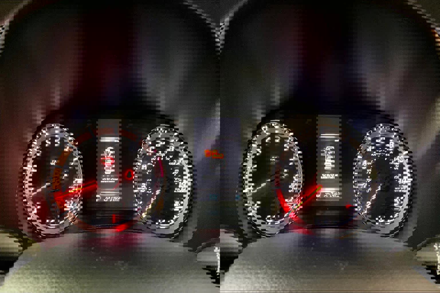 Used 2021 Toyota Highlander L image 22